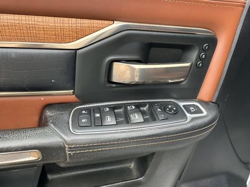 Used 2019 RAM 3500 Limited AWD/4WD image 16