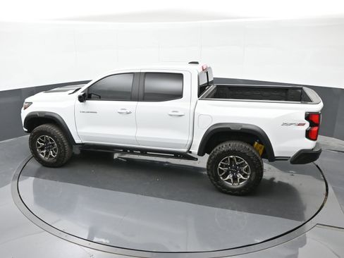 Used 2024 Chevrolet Colorado ZR2 w/ ZR2 Convenience Package III image 31