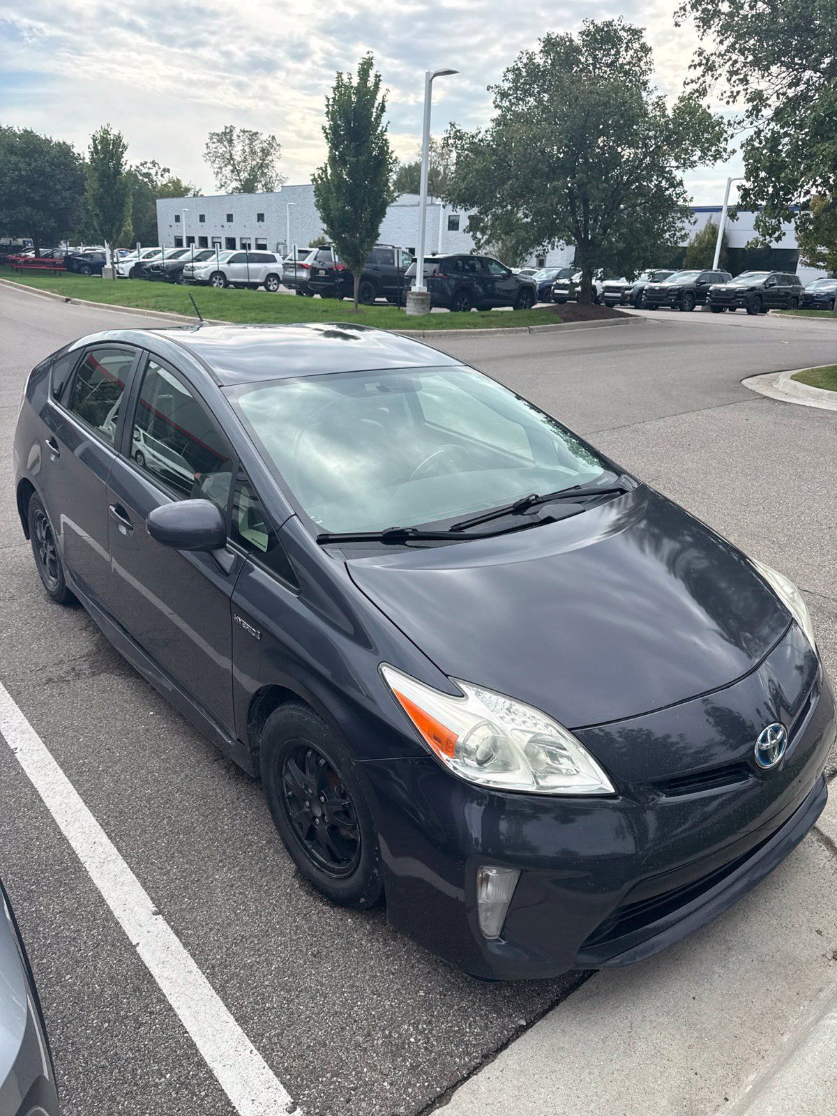 Used 2012 Toyota Prius Two FWD image 2