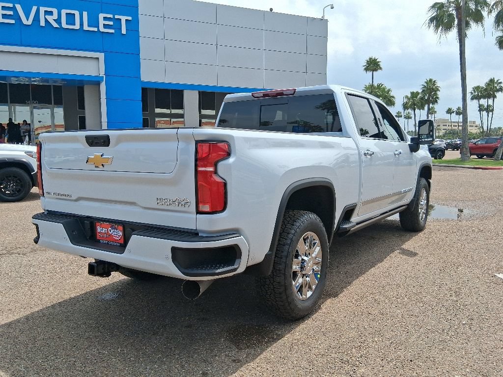 New 2026 Chevrolet Silverado 2500 High Country w/ High Country Premium Package AWD/4WD image 4