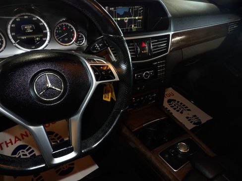 Used 2013 Mercedes-Benz E 350 Sedan image 23