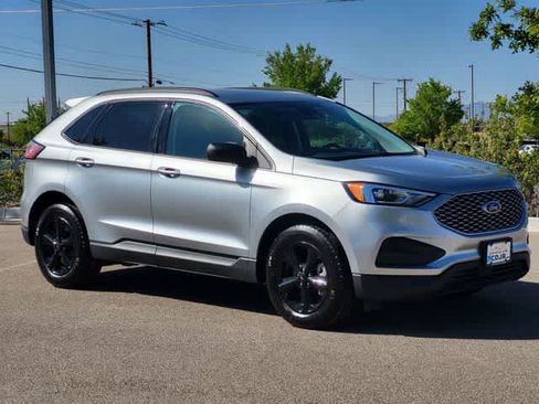 Used 2024 Ford Edge SE AWD/4WD image 3