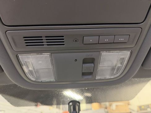 Used 2015 Honda Pilot EX image 16
