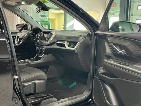 Certified 2023 GMC Terrain SLE w/ Driver Convenience Package image 8