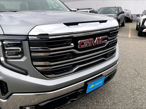 Used 2025 GMC Sierra 1500 SLT image 31