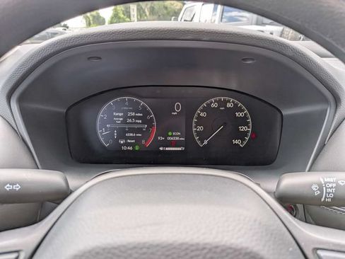Used 2025 Honda HR-V LX image 25