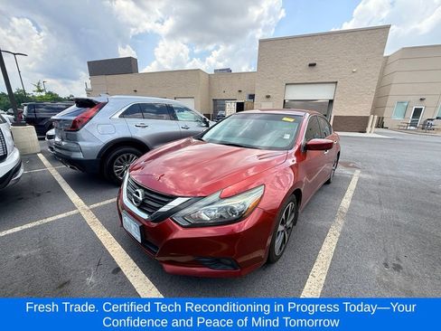 Used 2016 Nissan Altima 2.5 SR FWD image 1