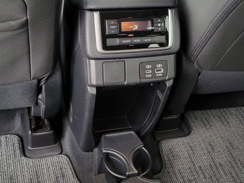 Certified 2024 Subaru Ascent Premium w/ Convenience Package image 16