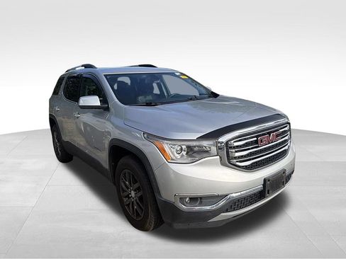 Used 2017 GMC Acadia SLT FWD image 3