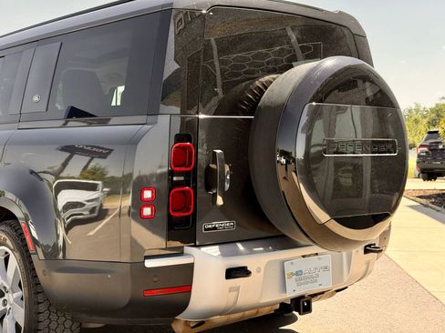 Used 2023 Land Rover Defender 130 First Edition AWD/4WD image 4