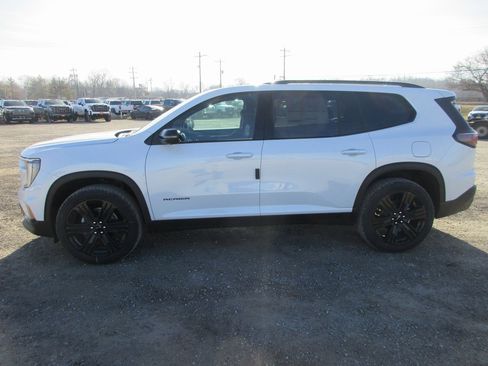 New 2026 GMC Acadia Elevation image 9