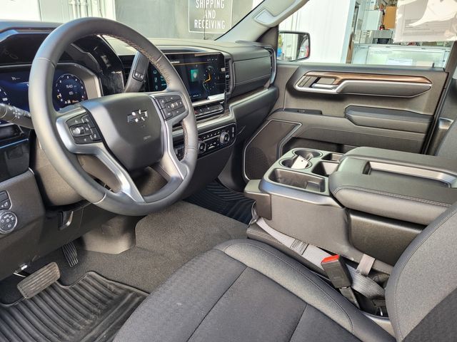 Used 2026 Chevrolet Silverado 1500 RST AWD/4WD image 11