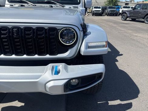 Used 2024 Jeep Wrangler High Altitude AWD/4WD image 11