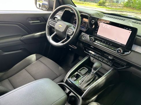 Used 2023 Chevrolet Colorado LT w/ LT Convenience Package image 10