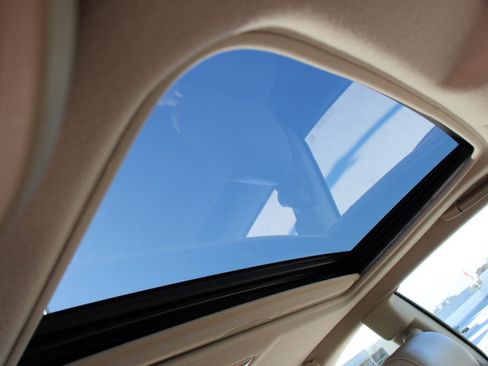 Used 2005 Toyota Solara SLE image 16