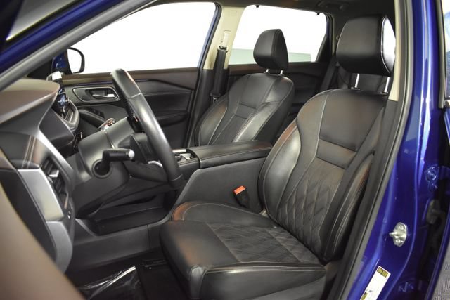 Certified 2023 Nissan Rogue Platinum w/ Platinum Premium Package AWD/4WD image 9