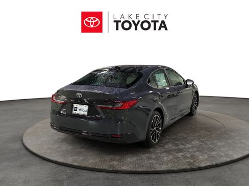 New 2026 Toyota Camry Hybrid AWD/4WD image 6