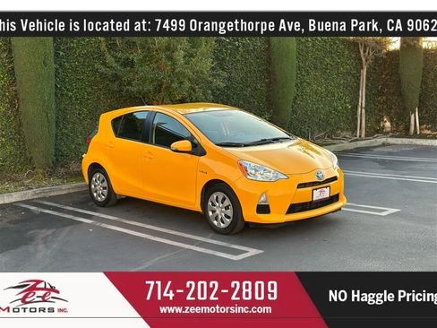 Used 2014 Toyota Prius C Two image 4