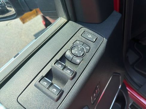 Certified 2021 Ford F350 Platinum w/ FX4 Off-Road Package AWD/4WD image 36