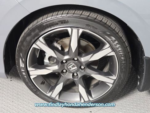 Certified 2025 Honda Civic Sport Touring image 9