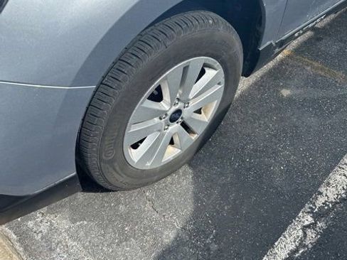 Used 2019 Subaru Outback 2.5i image 8