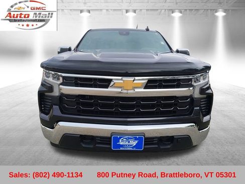 Used 2022 Chevrolet Silverado 1500 LT w/ Z71 Off-Road Package AWD/4WD image 10