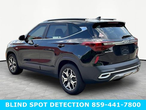 Used 2023 Kia Seltos EX AWD/4WD image 4