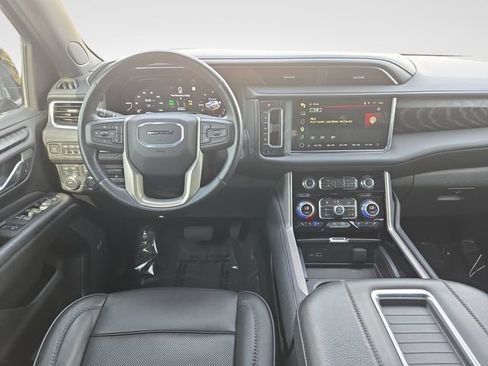 Used 2022 GMC Yukon XL Denali w/ Max Trailering Package AWD/4WD image 10