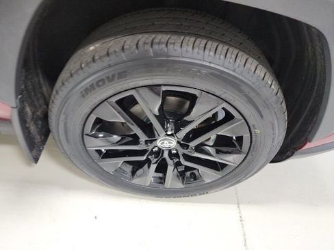 Used 2020 Toyota RAV4 XLE Premium FWD image 38