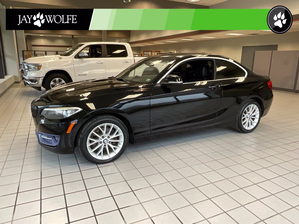 Used 2016 BMW 228i xDrive Coupe AWD/4WD image 3