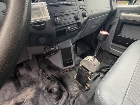 Used 2017 Ford F650 2WD SuperCab Super Duty image 40