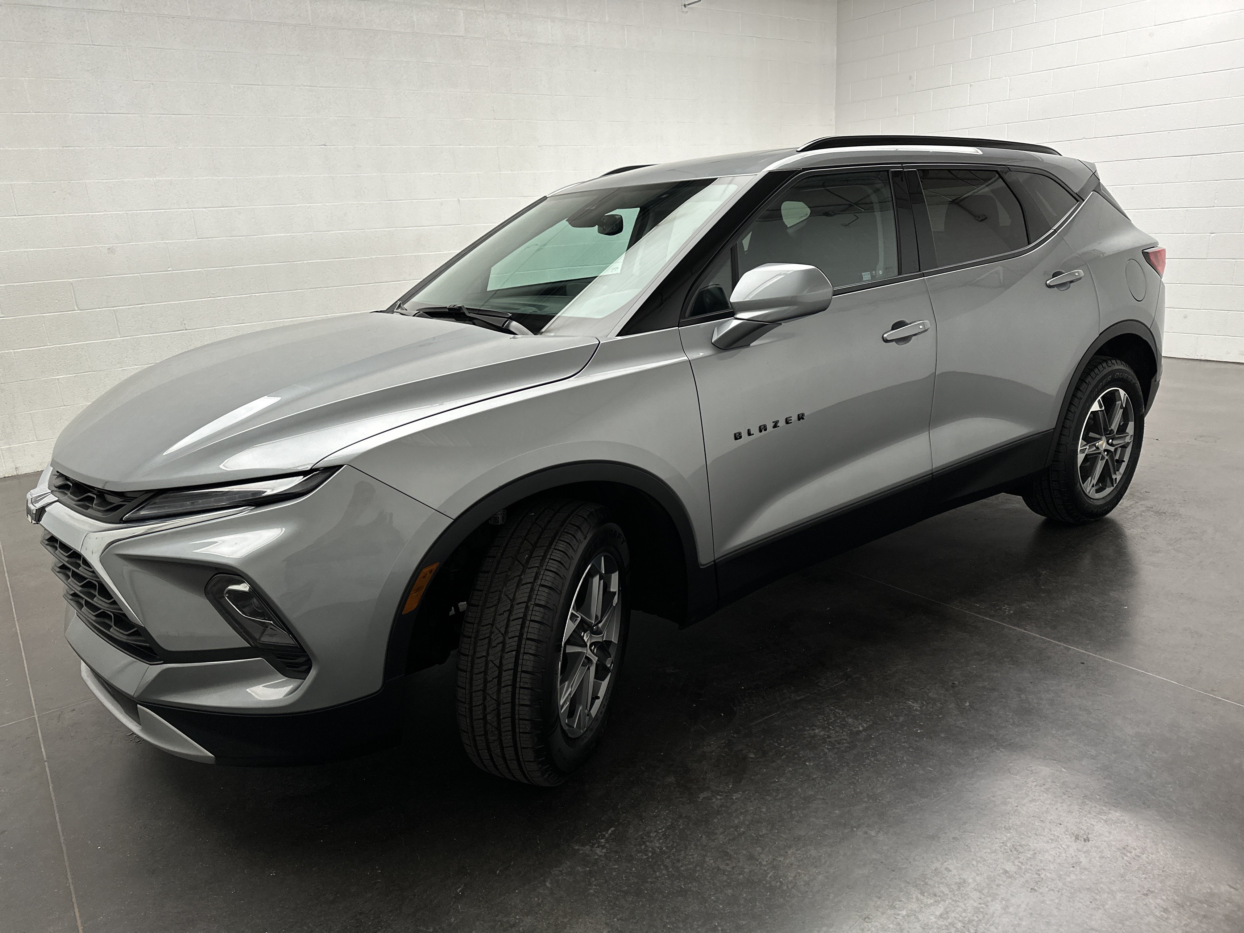 Used 2023 Chevrolet Blazer LT w/ Convenience Package AWD/4WD image 5