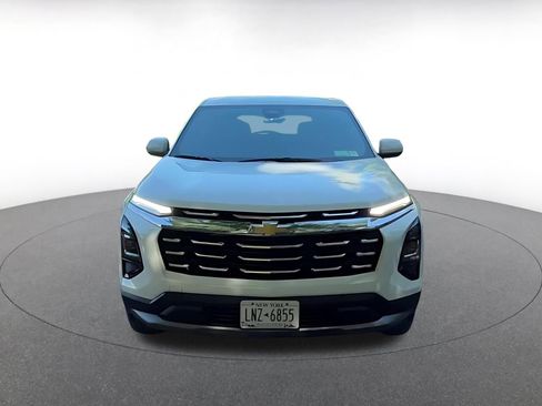 Used 2025 Chevrolet Equinox LT FWD image 4