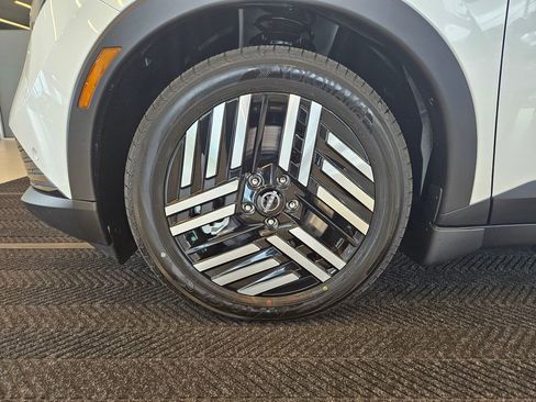 New 2026 Nissan Leaf SV+ w/ Illuminated Package image 12