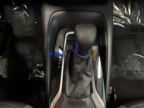 Used 2025 Toyota Corolla LE image 21