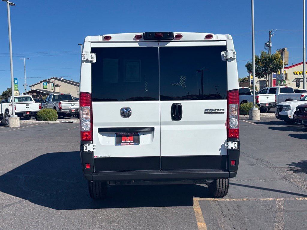 Used 2025 RAM ProMaster 2500 w/ U-Haul Equipment Group FWD image 4