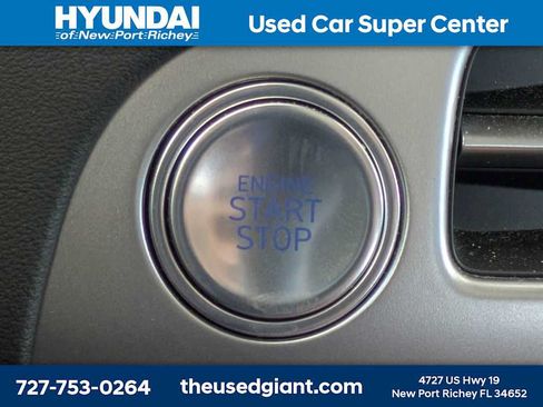 Certified 2025 Hyundai Palisade SEL FWD image 45
