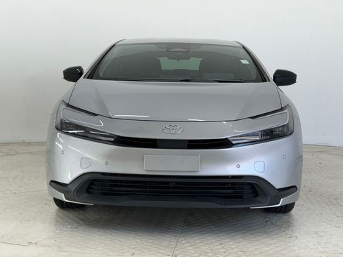 Used 2024 Toyota Prius LE FWD image 6