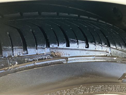 Used 2021 Porsche Cayenne GTS image 12