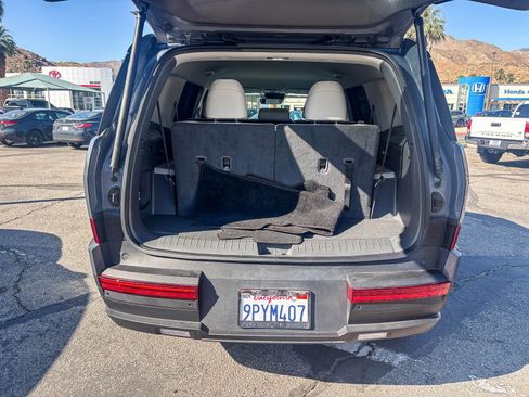 Used 2025 Hyundai Santa Fe SEL FWD image 14