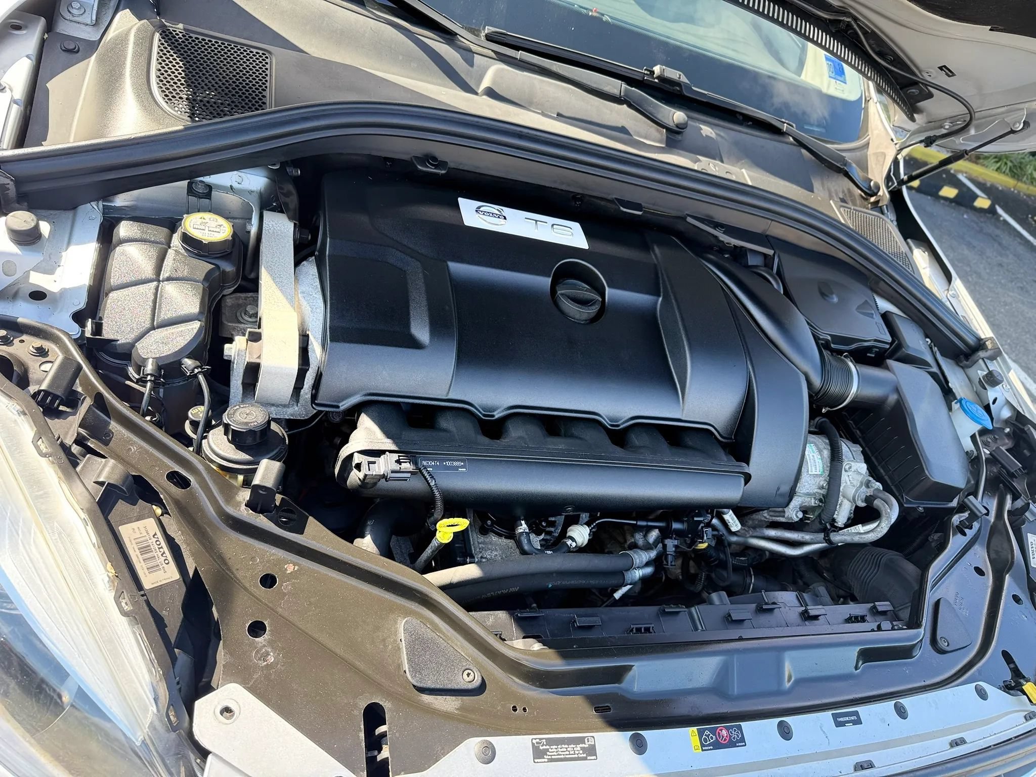 Used 2014 Volvo XC60 T6 AWD/4WD image 41