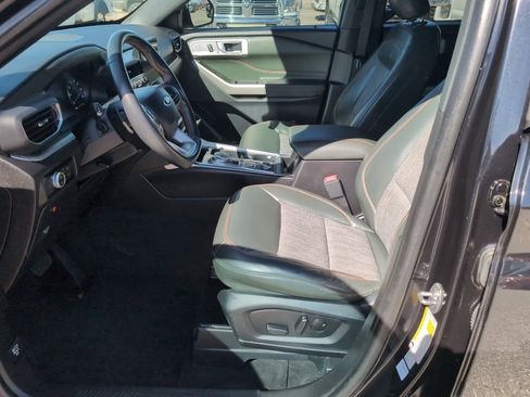 Used 2022 Ford Explorer Timberline w/ Timberline Technology Package AWD/4WD image 16