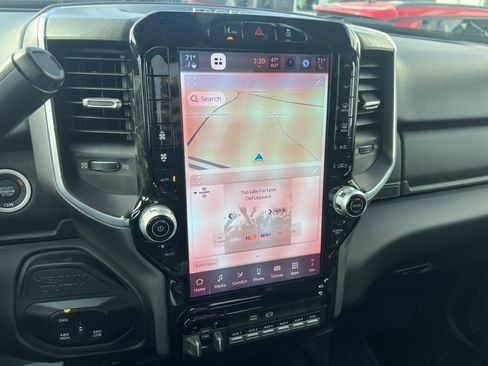 Used 2025 RAM 5500 4x4 Regular Cab image 16