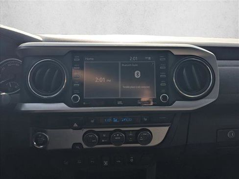Used 2021 Toyota Tacoma Limited image 13