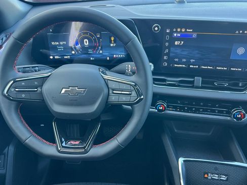 New 2026 Chevrolet Equinox RS w/ Safety and Technology Package AWD/4WD image 11