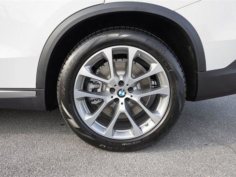 New 2026 BMW X5 xDrive50e w/ Climate Comfort Package image 6