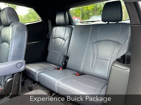 Certified 2023 Buick Enclave Essence w/ Experience Buick Package AWD/4WD image 11