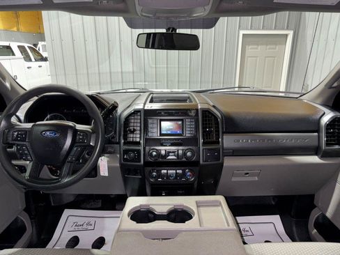 Used 2019 Ford F250 XLT w/ XLT Value Package image 17