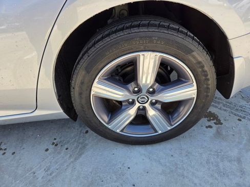 Used 2022 Nissan Altima 2.5 SV w/ SV Premium Package AWD/4WD image 24