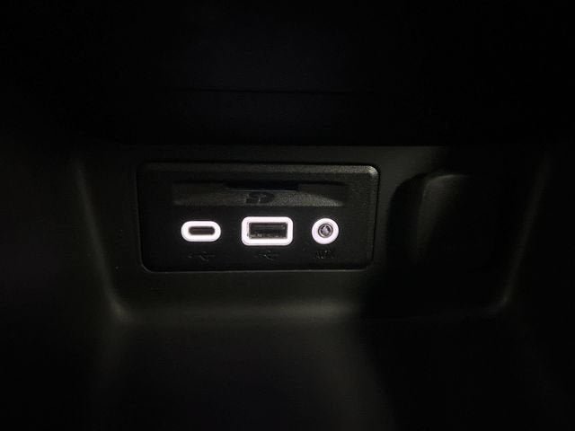 Certified 2024 GMC Terrain AT4 AWD/4WD image 34